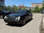 Mercedes E 240-2