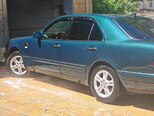 Mercedes E 200-3