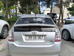 Toyota Prius-2