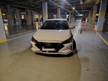 Hyundai Elantra-1