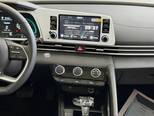 Hyundai Elantra-12