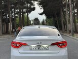 Hyundai Sonata-8