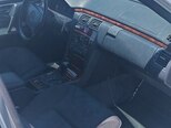 Mercedes E 240-12