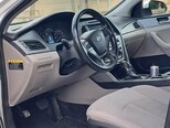 Hyundai Sonata-12