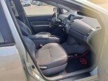 Toyota Prius-10