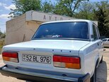 LADA (VAZ) 2107-2