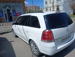 Opel Zafira-4