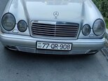 Mercedes E 300-9