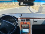 Mercedes E 320-6