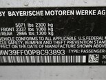 BMW 330e-9