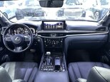 Lexus LX 450d-8