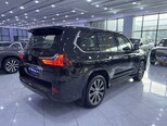 Lexus LX 450d-5