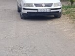 Volkswagen Passat-1
