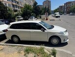 Toyota Corolla Fielder-5