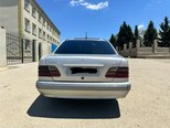 Mercedes E 220-4