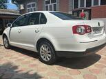 Volkswagen Jetta-6