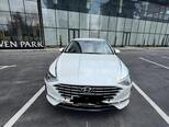 Hyundai Sonata-1