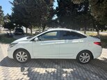 Hyundai Accent-6