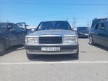 Mercedes 190-1