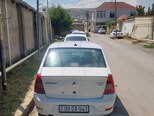 Renault Logan-2