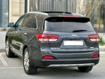Kia Sorento-8