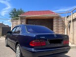 Mercedes E 220-5