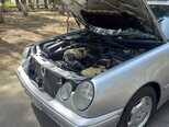 Mercedes E 200-3