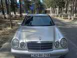 Mercedes E 200-1