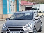 Hyundai Accent-2