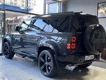 Land Rover Defender-7
