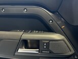 Land Rover Defender-15