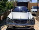 Mercedes E 320-1