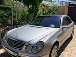 Mercedes E 320-4