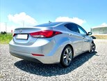 Hyundai Elantra-8