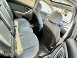 Hyundai Elantra-15