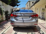 Hyundai Elantra-4