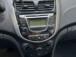 Hyundai Accent-14