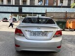 Hyundai Accent-7