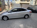 Hyundai Accent-4