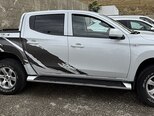 Mitsubishi L200-13