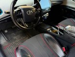 Toyota Prius-12