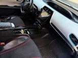 Toyota Prius-13