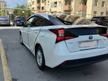 Toyota Prius-8