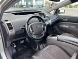 Toyota Prius-12