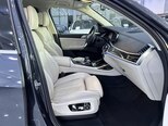 BMW X7-12