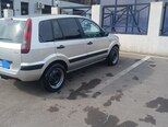 Ford Fusion-4