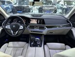 BMW X7-8