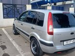 Ford Fusion-3