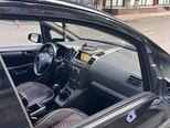 Opel Zafira-16