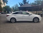 Hyundai Sonata-5